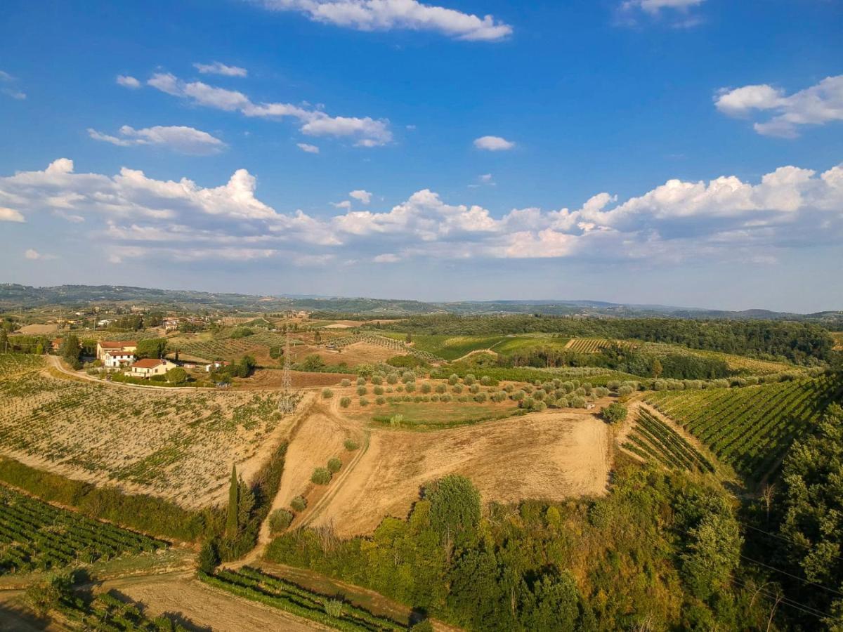 Agricamping Poggio Ai Pini Wine Camping Hotel Черталдо Екстериор снимка